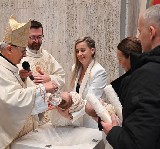 Biskup Gorski krstio četvrto i peto dijete obitelji Brkić na Svetom Duhu